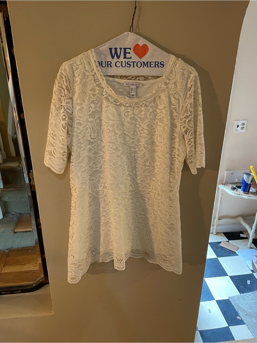 Isaac Mizrahi Live White Lace Overlay Short Sleeve flutter Top
